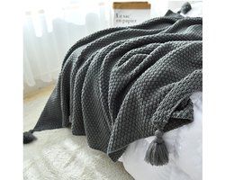 Dekens – Wol – Zachte gebreide plaid met kwastjes – 130 x 200 cm – Voor bank, bed of stoel – Donkerroze