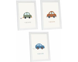 Deknudt Frames - ingelijste poster voor kinderkamer - 3 posters 20x30cm van auto's in wit kader - babykamer decoratie - auto posters