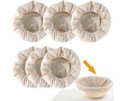 Deze zesdelige set linnen broodbakmatten bestaat uit ronde matten met een diameter van 25 cm en een stoffen oppervlak.