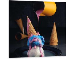 Dibond - Ijs met Ijshoorntjes  - 100x100cm Foto op Aluminium (Wanddecoratie van metaal)