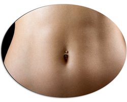 Dibond Ovaal - Navelpiercing in Buik met Smalle Taille - 68x51 cm Foto op Ovaal (Met Ophangsysteem)