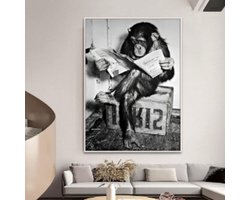 Dieren Poster - Canvas Schilderij Wall Art - Badkamer Decor - Grappige Aap - 40x50cm - Zwart-wit