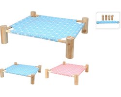 Dierenbed met hout onderstel.