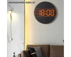 Digitale houten wandklok met groot led-display, automatische dimfunctie, stille werking, ronde vorm, 12/24-uurs weergave, wandmontage, stekker, geschikt voor woningen, woonkamers en kantoren.