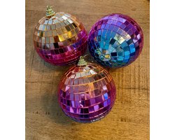 Discobal / Disco bal - Regenboog - Rainbow - Cool - Kerst ornament - Beeld - Kerst - Kerstmis - Kerstmis - December - Winter - Herfst - Decoratie - Deco - Decoratief - Sfeer - Interieur - Wonen - Woonaccessoires - Woonaccessoire - Inrichting - Living