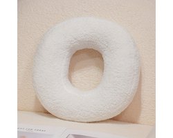 DIY Witte Letterkussens - Combineer naar hartenlust om de zachte letterkussens, bankkussens en woondecoraties te maken die je maar wilt. Een creatieve keuze Geschikt voor de feestdagen. (O)