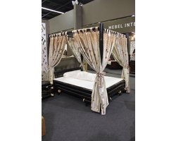 Donkere bamboe Queen Size bamboebed 2-persoonsbed binnen/matrasmaat 160x200 Compleet met matras en lattenbodem met bezorging en montage. Nog 1 stuks over!