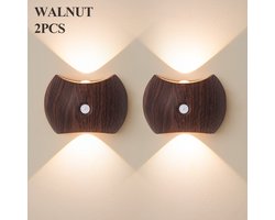 Dutchers® 2 stuks Wandlamp - Walnootkleur - Sensorlamp USB-Oplaadbaar - Lampje - Smart LED Bewegingssensor Nachtlamp - Ledlamp – Draadloos & Oplaadbaar | 1200mAh Batterij, Automatische Detectie & Moderne Wandverlichting voor Trap, Kast of Slaapkamer