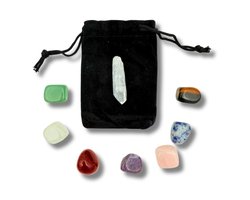 Edelstenen met Bergkristal in fluwelen Zakje - Inclusief uitleg van stenen - Gepolijste 7 Chakra Stenen/Mineralen