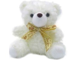 Een schattig fluffy beertje (19x15cm) met de tekst love you in de strik. Leuk voor bijvoorbeeld een slaapkamer, kinderkamer, woonkamer. Met een handig ophanglusje en zuignapje. Een lief beertje om voor jezelf te kopen of om cadeau te geven.