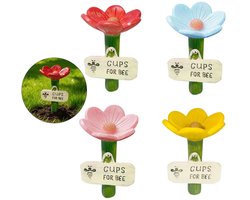 Een vierdelig bijendrinkstation ( voor) kan worden gebruikt in tuinen, binnenplaatsen, gazons, paden, boerderijen, terrassen en andere locaties om bijen van water en voedsel te voorzien en zo te voldoen aan de behoeften van bestuivende insecten.