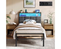 Eenpersoons Bedframe 90 x 190 cm – Met Gestoffeerd Hoofdbord, LED-verlichting, Stopcontacten & USB-C – Opbergruimte – Zwart/Bruin