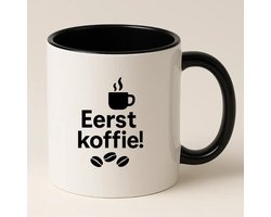 Eerst Koffie! - Zwarte Mok met tekst - Leuk voor Collega's en Koffieliefhebbers - Mok voor thuis of op kantoor - Mok met tekst