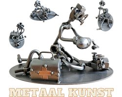 Eerste hulpverlener - metaal kunst-metaal beeld- EHBO -het best cadeau-uniek-sinterklas gift-kerst-geschenk