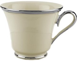 Elegante Kop en Schotel van Ivoor China met Platina Rand