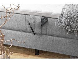 Elektrische boxspringset Adriana - 200x200 cm - Zilver