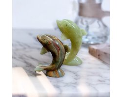 Exclusieve Groen Marmeren Dolfijn - Sculptuur van Natuurlijke Elegantie