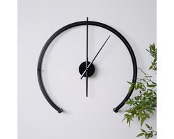 Falkenberg - Industriële Wandklok - Moderne Wandklok - 60 cm - Stil Uurwerk - Hangklok - Grote Moderne Hangklok - Landelijke Klok - Wanddecoratie - Vintage - Uurwerk - Woonkamer Klok - Keuken Klok - Geluidstil - Metaal - Ø 60 cm - Zwart