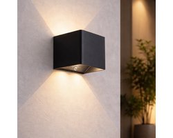 Felence - Wandlamp binnen - Oplaadbare Wandlamp - Bewegings sensor - Modern Design - Warm Wit Licht - Draadloos - Voor Binnen en Buiten - USB-C Oplaadbaar - Trap - Hal - Zwart