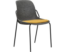 Felt Fine - PET Stoel Antraciet - Zwart Frame - 100% recycle plastic en staal - Zitting Geel | Oranje (Fair Furniture Group – Nederlands Familiebedrijf)
