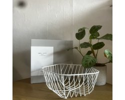 FEST® Yuki Design Fruitschaal Wit S - 26,5 x 12 cm - Fruitschaal - Draadstaal - fruitmand - fruitschaal zwart - Designer - Decoratieschaal - Kom