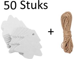FISKA - 50x Cadeaulabels Kerst Boom Wit kraftpapier/karton - 5,5cm x 5,5cm - Cadeau tags/etiketten - Label Kerst - Cadeau versieringen/decoratie - Kerstboom - Boom - Labels Karton