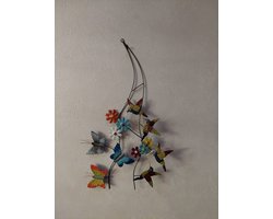 Floz Design metalen muurdecoratie tak - wanddecoratie 3D - tak met vogels, vlinders en bloemen - heldere natuurlijke kleuren - 50x32 cm - fairtrade