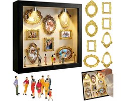 Fotolijst - Fotolijst collage - Mini Museum Silhouette Box - Mini Fotolijstjes met Verlichting - Fotokader collage - Hout - Met 8 Mini Gouden Lijstjes en 8 Beeldjes - Mini Gouden Lijstjes en Beeldjes - Woondecoratie