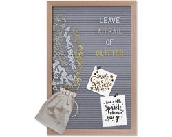 Gadgy Letterbord Grijs Vilt met Houten lijst - 30x45cm - Inclusief 570 Kleuren Letters en 100 Icoontjes - Wanddecoratie Woonkamer - Leuk Cadeau - Verjaardagscadeau