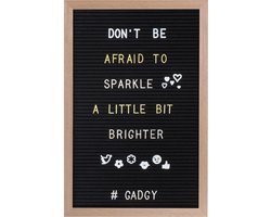 Gadgy Letterbord Zwart Vilt - Houten lijst 30x45cm - Inclusief 570 Kleuren Letters en 100 Icoontjes - Wanddecoratie Woonkamer - Leuk Cadeau - Verjaardagscadeau
