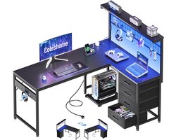 Gaming Hoekbureau L-vorm 130×100 cm – LED-verlichting, 2× Stopcontact & 2× USB, Omkeerbaar Ontwerp – Met 4 Laden, Bovenplank met Pegboard, CPU-houder & Hoofdtelefoonhaak – Koolstofvezel Look, Zwart