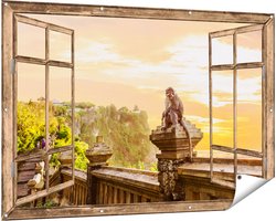 Gards Tuinposter Doorkijk Aap op de Uluwatu Tempel in Bali - 150x100 cm - Tuindoek - Tuindecoratie - Wanddecoratie buiten - Tuinschilderij