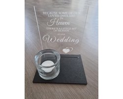 Gedenkbordje voor bruiloft 'because some of our loved ones are in heaven' - met waxinehouder