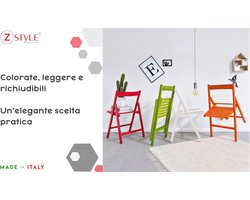 Gekleurde houten klapstoel - ruimtebesparend en veelzijdig voor tuin, terras en meer