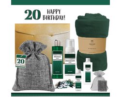 Geschenkset “20 Jaar Happy Birthday!” - 7 Producten - 1100 Gram | Giftset voor hem - Luxe wellness cadeaubox - Cadeau man Verjaardag - Veertig - Gefeliciteerd - Gift Twenty years - Party - Cadeaupakket Deluxe - Vriend - Verjaardagscadeau - Groen