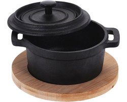 Gietijzeren pannetje - met bamboe onderzetter
