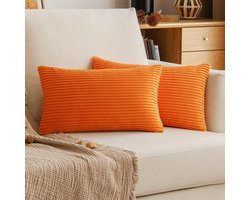 Golden crown - Kussensloop - Corduroy - Elegante uitstraling - Oranje - Zachte kussenovertrekken - Perfect voor decoratie - 30 x 50 cm