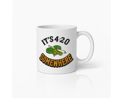 Grappige 4:20 Koffiemok – Keramische Beker met Cannabis en Humor Ontwerp