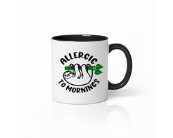Grappige “Allergic to Mornings” Wit-Zwarte Mok 330ml – Leuke Luiaard Koffiebeker
