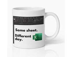 Grappige Excel Mok 330ml – “Same Sheet Different Day” Koffiebeker – Cadeau voor Collega’s, Boekhouders & Excel Fans