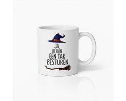Grappige Heks Thema Koffiemok – 'Ja, Ik Kan Een Tak Besturen' Humoristische Cadeaumok