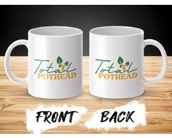 Grappige Mug met 'Total Pothead' Ontwerp, Cannabis Liefhebber Cadeau, Groene en Oranje Humor Mok, Geestige Koffiemok, Uniek Cadeau idee