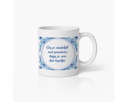 Grappige Pensioen Mok 330ml – “Ga Eindelijk met Pensioen, Krijg je Zo’n Kut Tegeltje” – Hilarisch Cadeau voor Collega’s, Vrienden of Familie