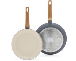 GreenPan Essence Koekenpannenset 2-delig - 26/30cm - PFAS-vrije antikleeflaag - Pannenset inductie - Keramische pan - Ovenbestendig tot 160°C - Houteffect handgrepen - Koudgrepen - Grijs