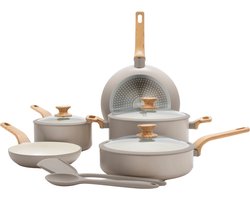 GreenPan Essence Pannenset 10-delig - 18/20/24/26cm - PFAS-vrije antikleeflaag - Pannenset inductie - Keramische pan - Ovenbestendig tot 160°C - Houteffect handgrepen - Koudgrepen - Met glazen deksel - Taupe