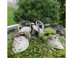 Grijze Metaal Schoenen als Bepalingspot voor Bloemen