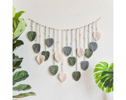 Grote, geweven boho-wandhanger met kwastjes (119,36 x 73,66 cm) – chique, handgemaakte wanddecoratie met groene bladeren, veren en kwastjes; ideaal voor slaapkamers, appartementen en als achtergrond in de woonkamer.