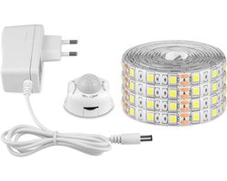 Gsedaox- 5M Zelfklevende LED-lichtstrip met bewegingssensor-Waterdicht IP65-decoratie - slaapkamer, woonkamer, kledingkast -Warm Wit