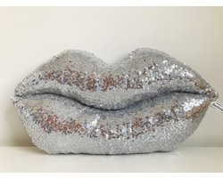 Gustiana® Lip kussen - Satijn & Pailletten - Zilver - Valentijnscadeau - Moederdag cadeau - Verjaardagscadeau