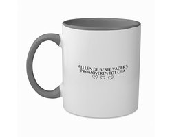 Hacebo® - alleen de beste vaders promoveren tot opa koffiebeker grijs - de liefste vader die opa wordt - thee mok - koffie beker - vaderdag cadeautjes - vaderdag - cadeau voor opa - cadeau - verjaardagscadeau - koffiemok - 350 ML inhoud